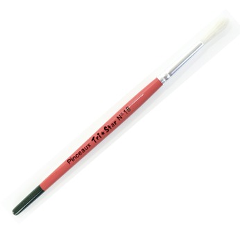 Flat blush - Bristles - White hair - Varnished handle - n°4