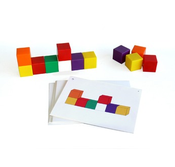 GEOMETRIE dans l?espace Sachet de 76 cubes (section 2 x 2cm) + 30 fiches modèles