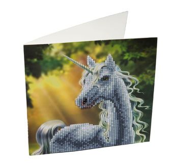 CRYSTAL ART Kit carte broderie diamant 18x18cm Licorne